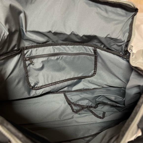 Nike BA5542-004 Vapor Power Duffel Bag - NEW - Picture 4 of 9